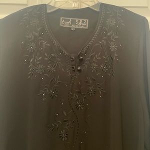 Black thoub Middle Eastern size large with nice beautiful hand made stitches new